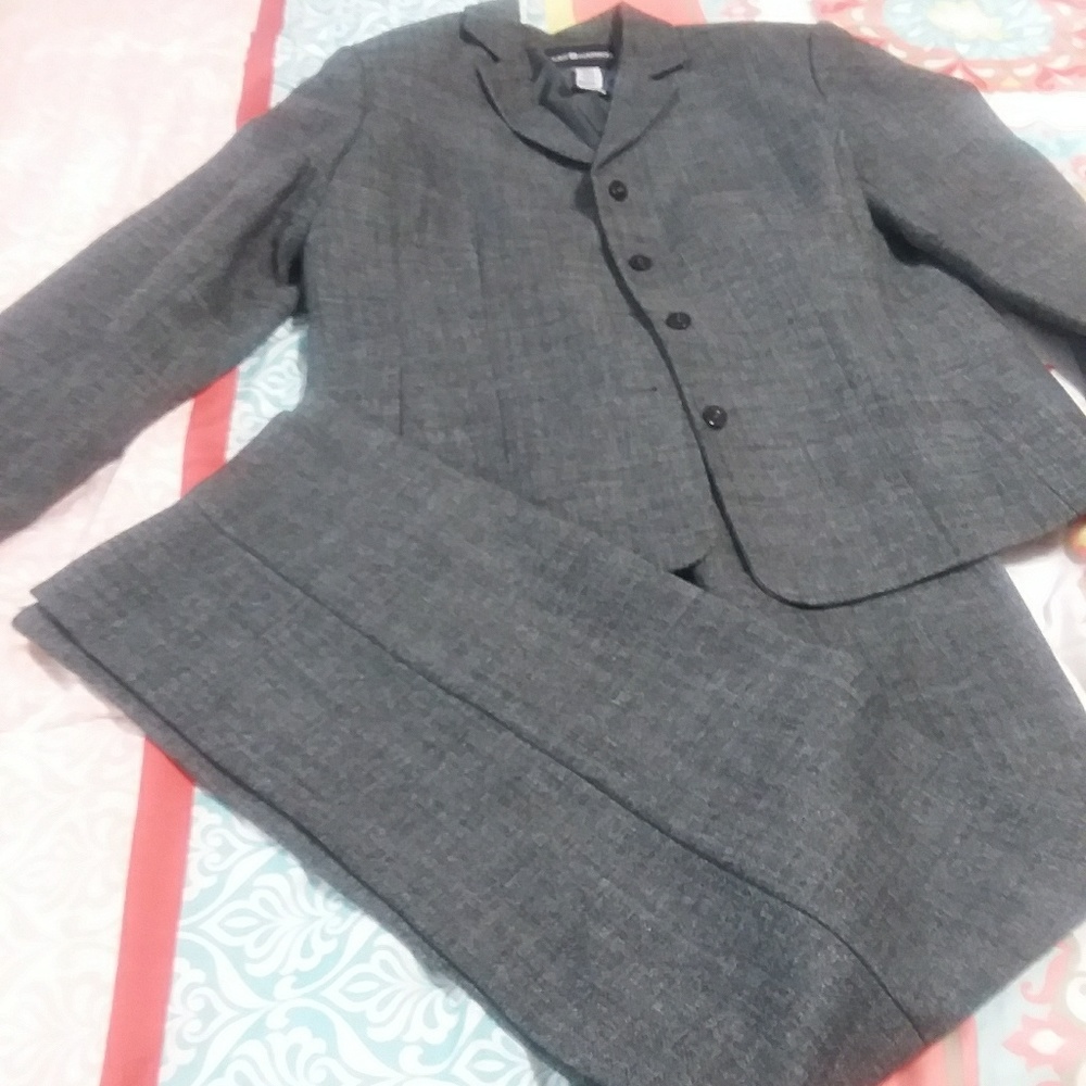 Gray 2 Piece Pant Suit